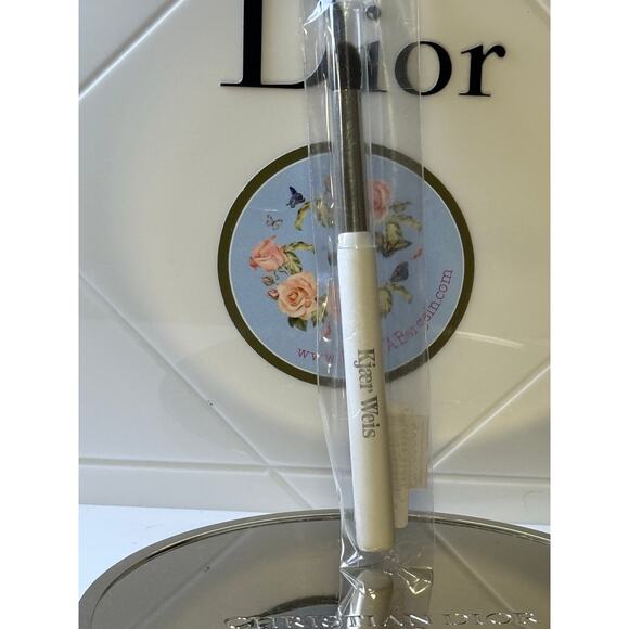 Kjaer Weis Other - Kjaer Weis Cream Eye Shadow Brush - NEW